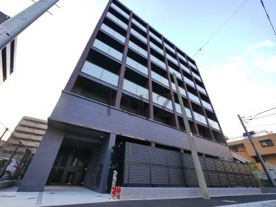 レア横濱西口弐番館の外観