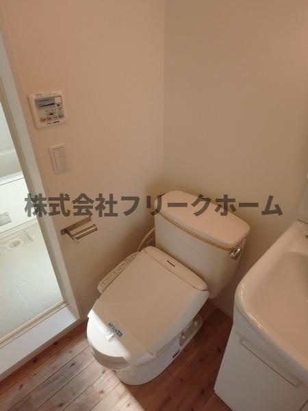 三鷹市下連雀３丁目のアパートのトイレ