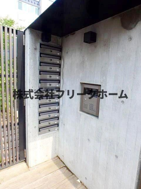 三鷹市下連雀３丁目のアパートのセキュリティ