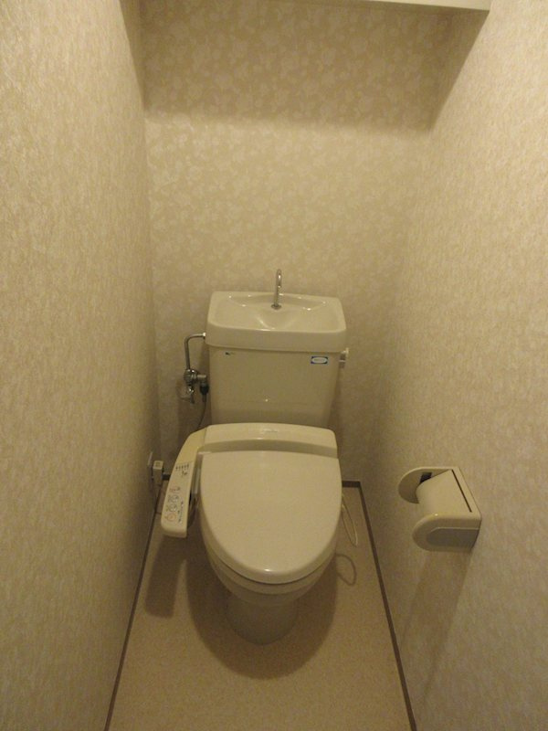 弥生町リバーサイドマンションのトイレ