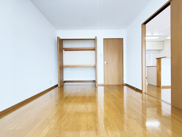 BRUGGEの洋室