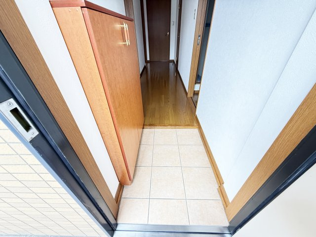 BRUGGEの玄関
