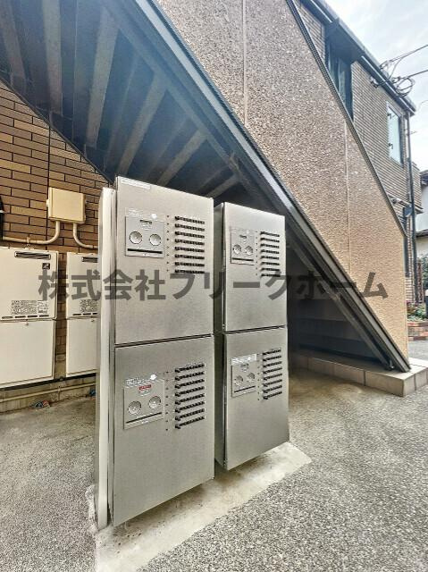 三鷹市下連雀４丁目のアパートのその他共用部分