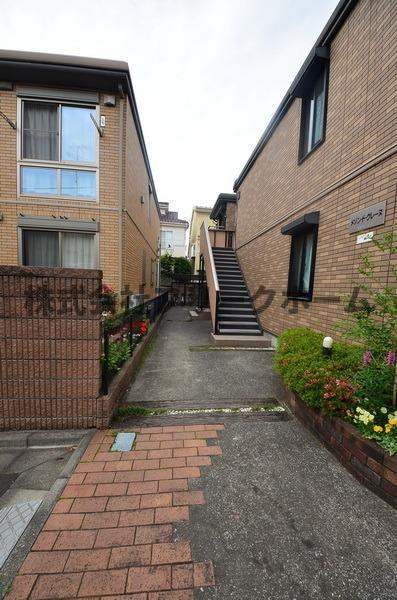 三鷹市下連雀４丁目のアパートのその他