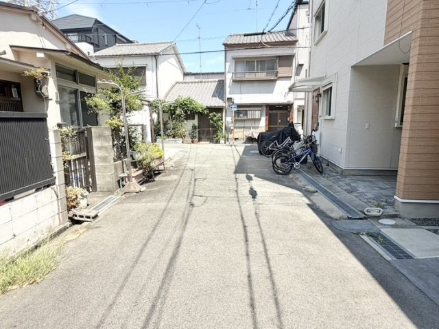 中古戸建　尼崎市大庄北5丁目の前面道路含む現地写真