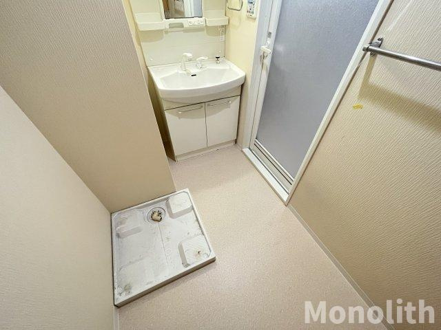 貝塚市澤の賃貸マンションの収納