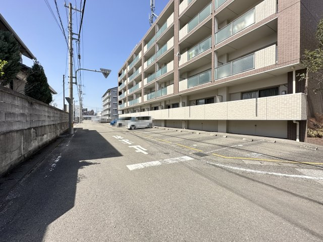 ベルカント札場の駐車場