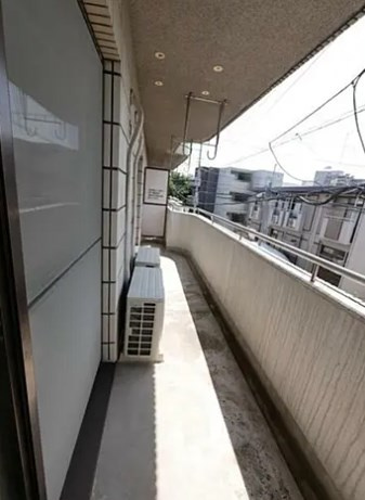 モリブリエのバルコニー