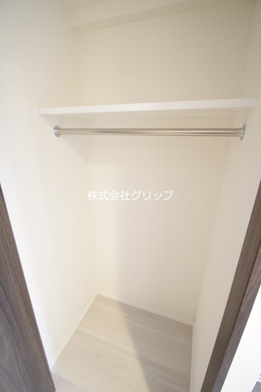 横浜市西区久保町の賃貸マンションの収納