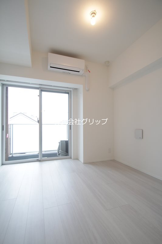 横浜市西区久保町の賃貸マンションの寝室