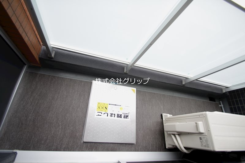 横浜市西区久保町の賃貸マンションのバルコニー