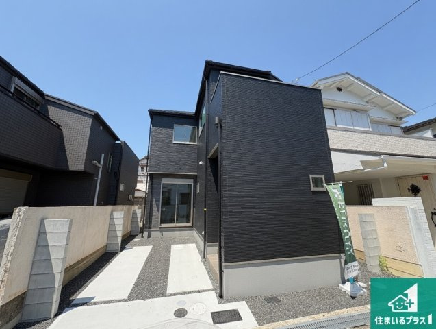 豊中市上野東　第1期　新築一戸建ての外観|お客様に長く安心して住んでいだだける事にこだわった家づくり！住んでからのアフターサービスにもしっかりと取り組んでいます！
