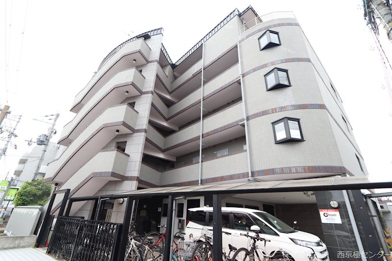 エリーフラッツ上桂の外観|上桂駅徒歩2分。安心のオートロックとエレベーター完備の外観