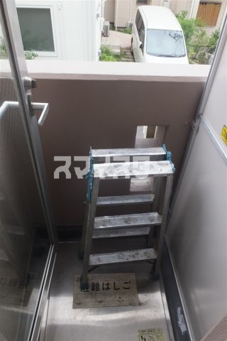 アーバンヒルズ高砂のバルコニー|※別部屋参考写真