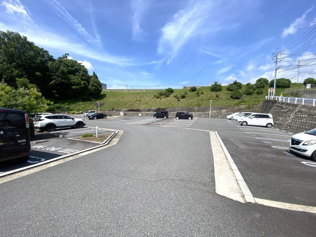 カーサアリエッタA・B・C　C棟の駐車場