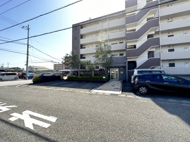 ベルカント札場の駐車場