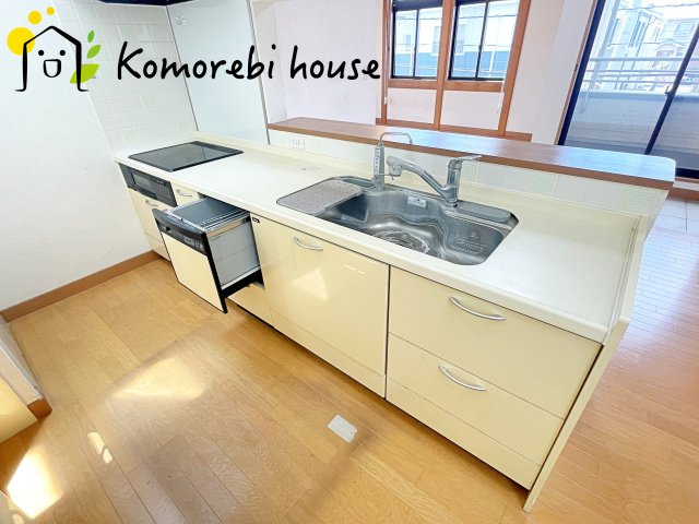上尾市小泉　中古戸建のキッチン|コンパクトなキッチンで掃除もラクラク
