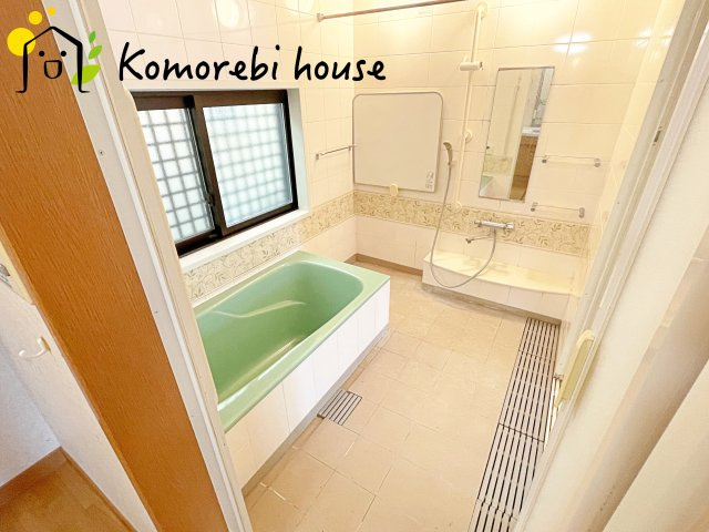 上尾市小泉　中古戸建の浴室|ゆったり過ごせるお風呂です