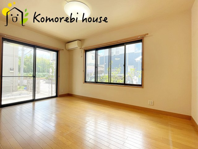 上尾市小泉　中古戸建の寝室|開放的な寝室です