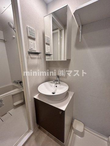 エスリードレジデンス大阪福島サウスフラッツの独立洗面台