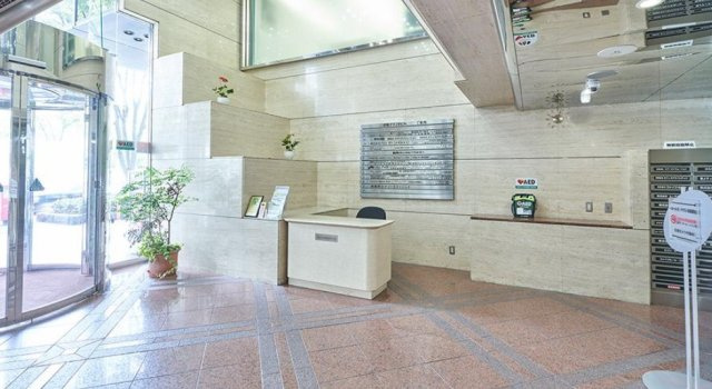 若杉グランドビル本館のロビー