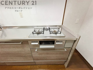 暖房機能があるため、冬場でも温かい浴室で入浴でき、乾燥機能があるため、水気を素早く取り除けます。また、換気機能があるため、湿気を素早く排出してカビや雑菌の発生を防ぐことができます。
