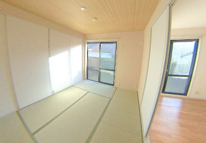 カサベラ東羽衣のその他|フローリングだけでなく、和室もあります