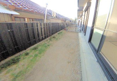 カサベラ東羽衣の庭|簡単な家庭菜園も楽しめるお庭です