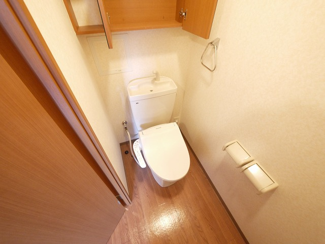 コンフォールレジデンスのトイレ|清潔感のあるトイレです