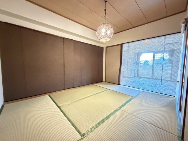 ダイアパレス前橋南町の和室|■和モダンな印象の和室