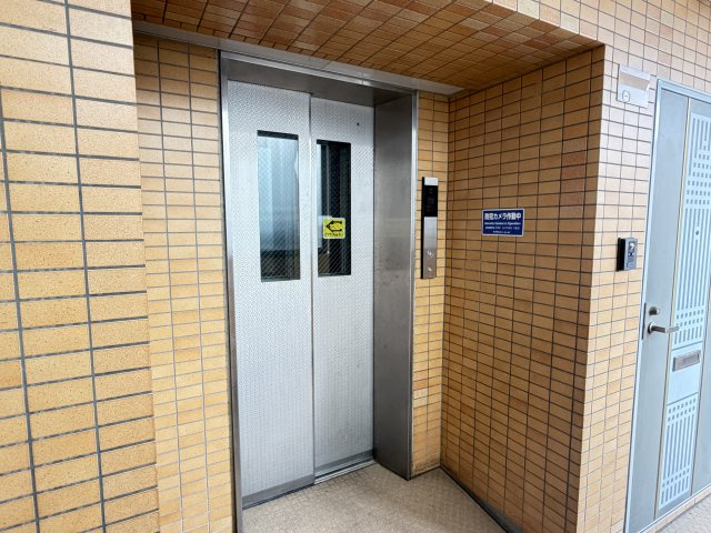 ダイアパレス前橋南町のその他|■エレベーター外観
