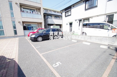 【駐車場】 | グランデュール橋本 | 敷地内駐車場完備