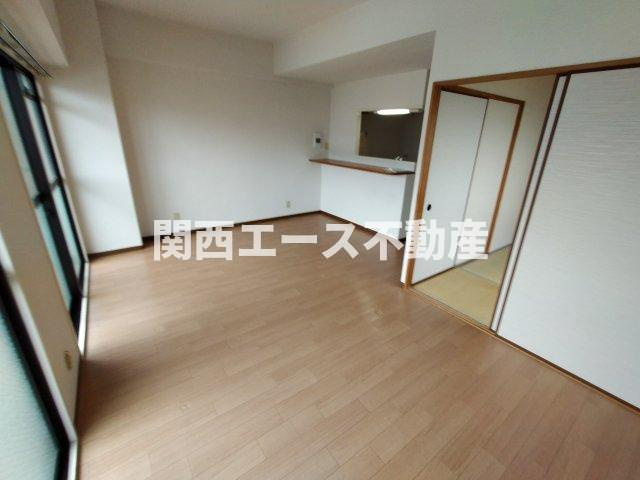 【居間・リビング】 | フローリッシュ北田