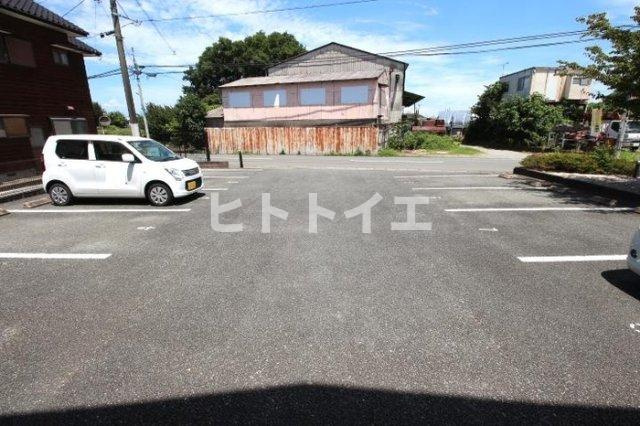 アヴァンセの駐車場