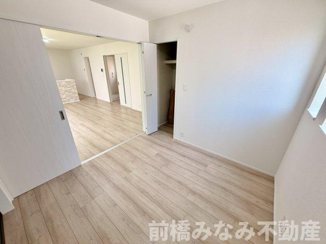 【新築】前橋市朝日が丘町　限定１棟　ハートフルタウン　新築建売の洋室|洋室です