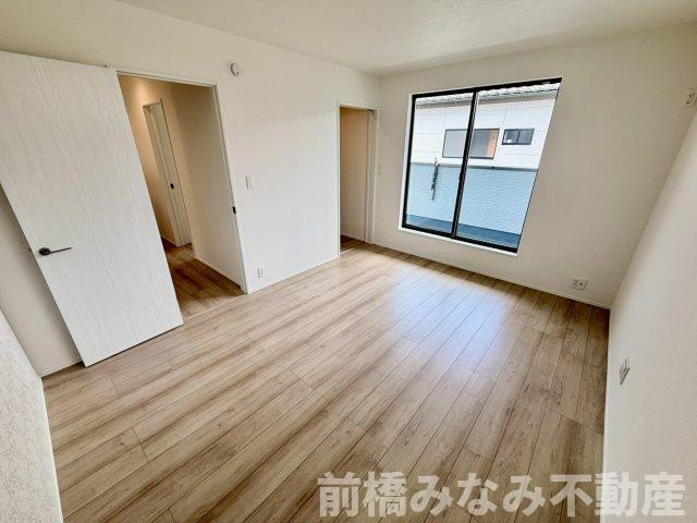 【新築】前橋市朝日が丘町　限定１棟　ハートフルタウン　新築建売の洋室|スタンダードな洋室です