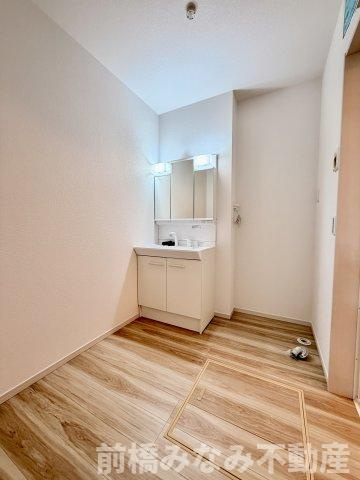 【新築】前橋市北代田町2期　２号棟(全３棟)　アーバンスタイル　新築建売分譲の独立洗面台|独立洗面化粧台付き