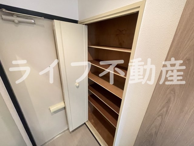 友井グレイスの収納|ちょっとした収納スペースも充実しています