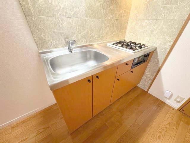 熊本市西区蓮台寺３丁目のアパートのキッチン|キッチン