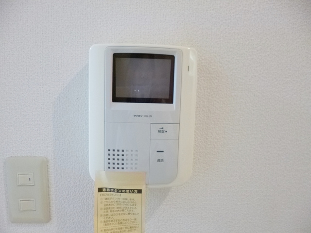 諏訪ハイムのセキュリティ|モニター付きインターフォン完備でセキュリティ安心です
