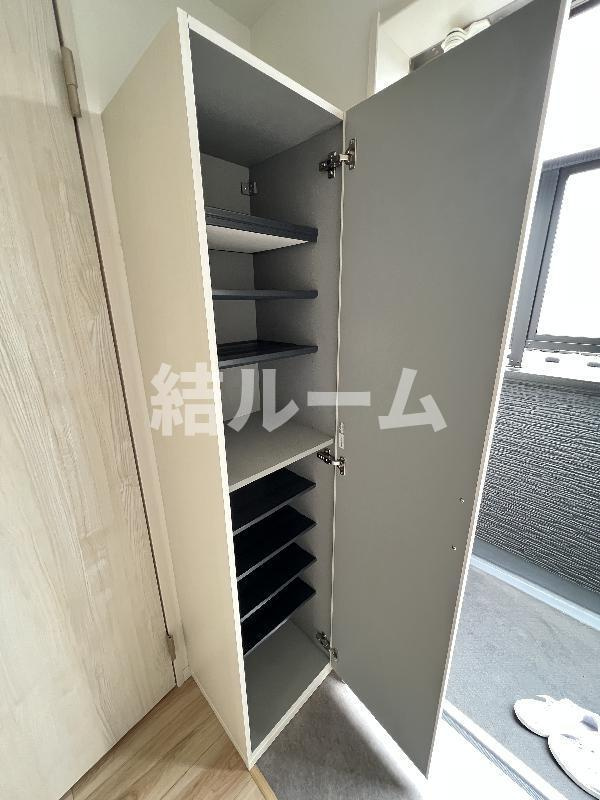 板橋区赤塚１丁目のアパートの玄関