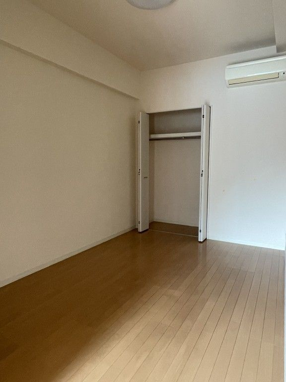 ウィステリアートの内装