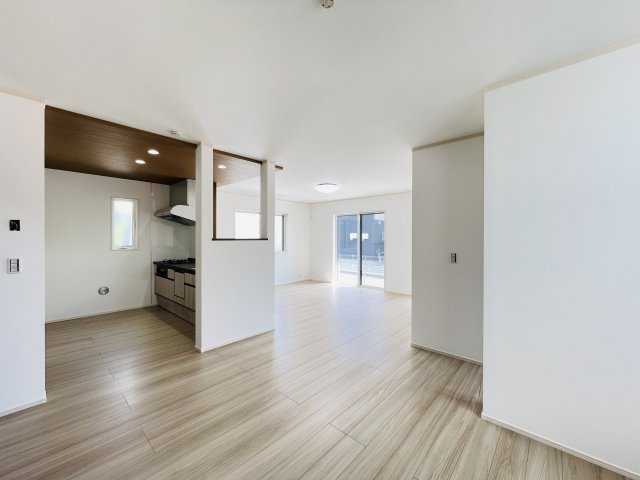 【居間・リビング】 | 久喜市西28区画　新築戸建　全28棟　1号棟