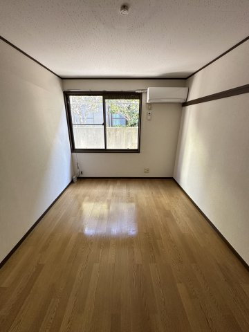 K-house横浜国大の居間・リビング