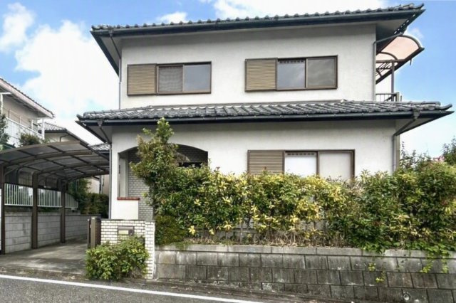 【中古戸建】高崎市吉井町南陽台2丁目の外観|■外観｜土日のご見学はもちろん、平日・夜間のご案内も大歓迎です♪「今から見たい」や「仕事終わりに見たい」にもご対応できますのでお気軽にお問い合わせください♪