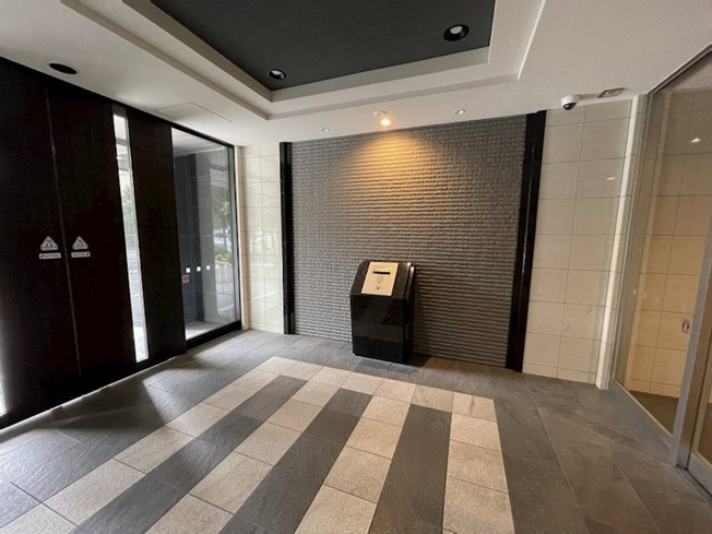 【エントランス】プレサンスNAGOYAファスト