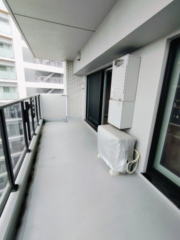 レーベン環状通東 THE RESIDENCEのバルコニー|南側バルコニー
