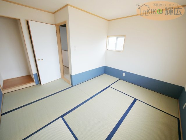 加古川市平岡町二俣　中古戸建の寝室