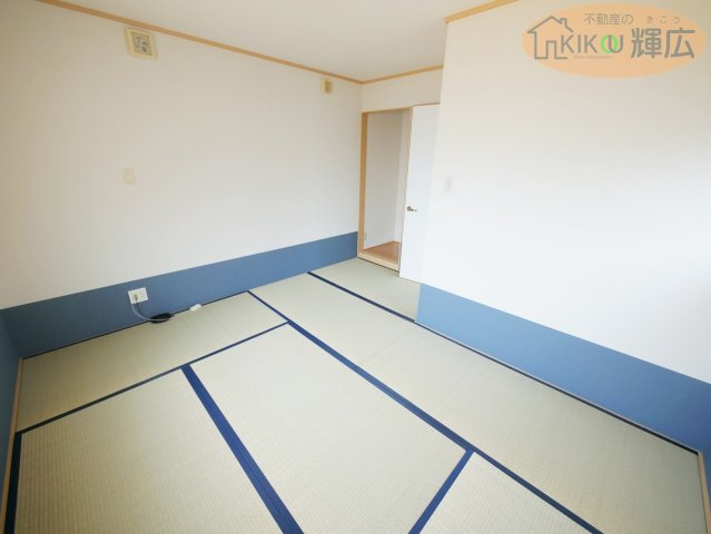 加古川市平岡町二俣　中古戸建の寝室
