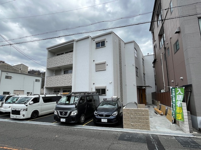 クリエオーレ菊水町の外観